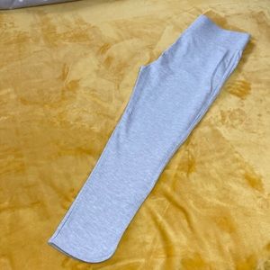 NWT Ankle leggings ( thick material)
